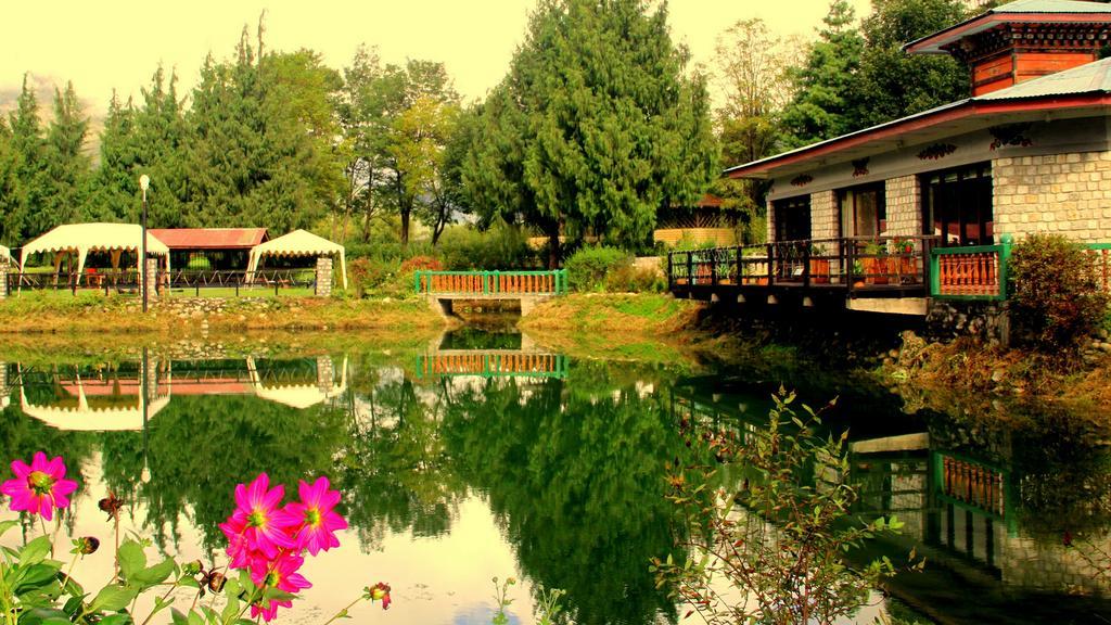 Kichu Resorts Paro Bagian luar foto