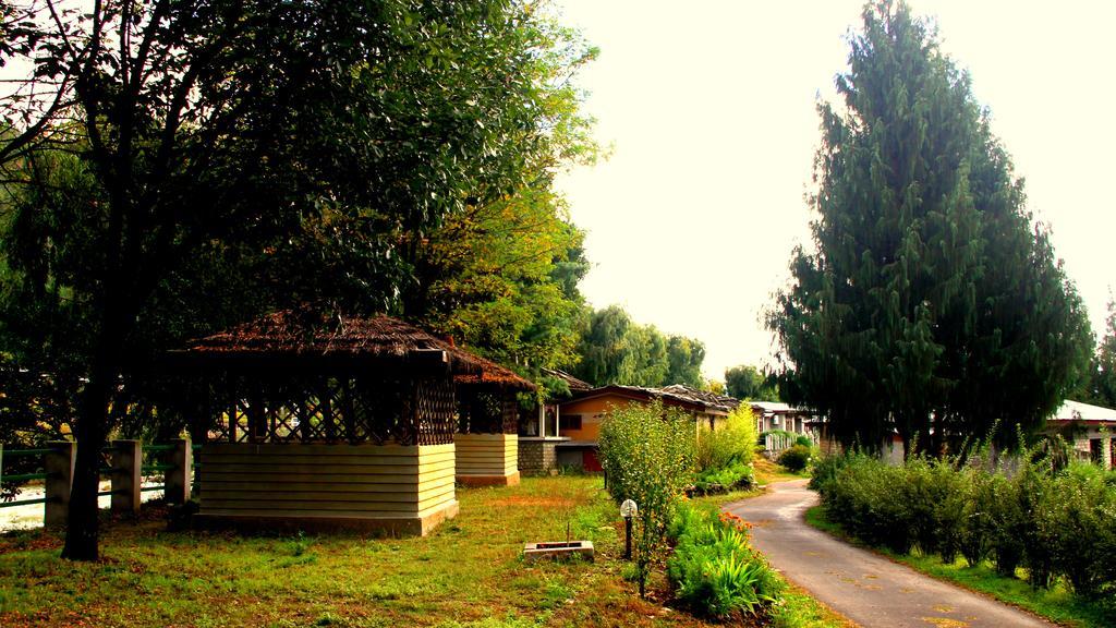 Kichu Resorts Paro Bagian luar foto